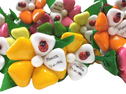 Fiore di Confetti Forma Cuore Bicolore con Scritta e Coccinella